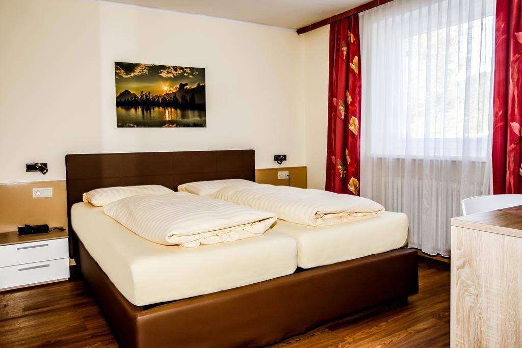 Hotel Cristallago Seefeld w Tirolu Pokój zdjęcie
